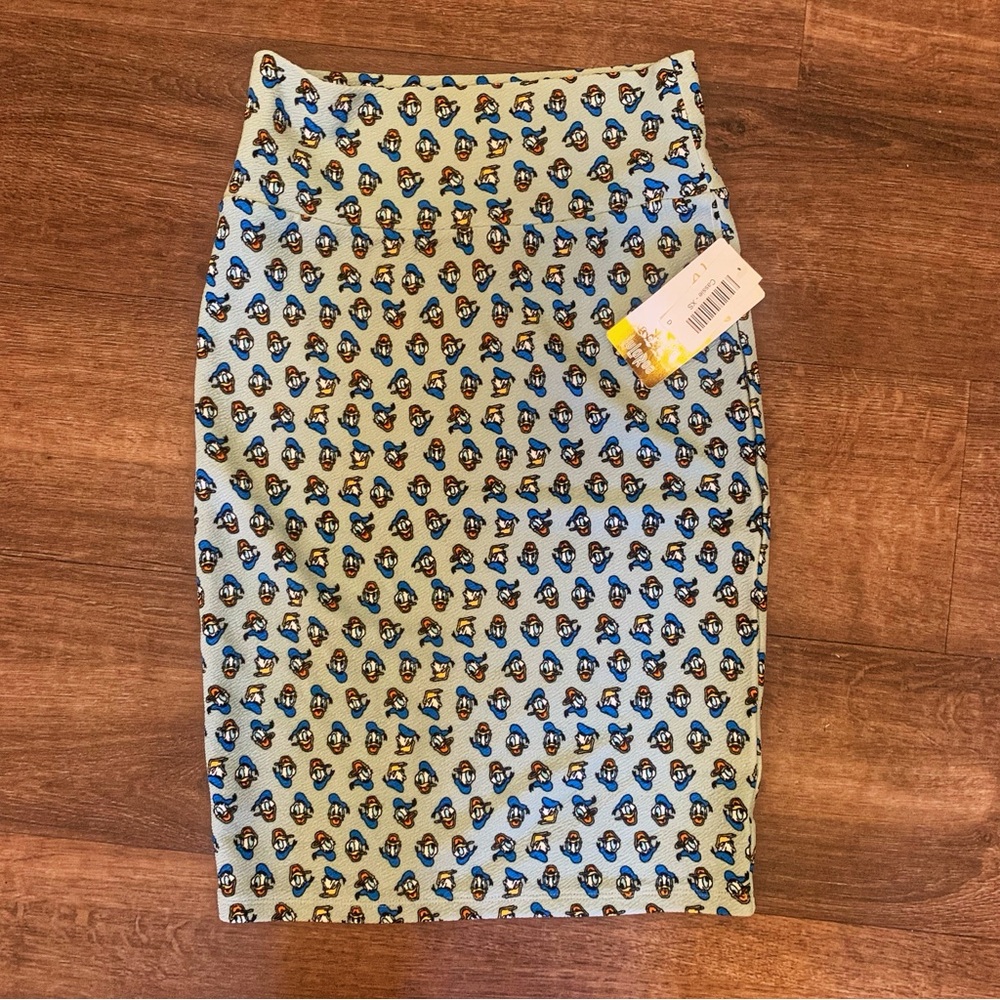 NWT Blue and yellow pencil skirt with a fun Donald Duck pattern Disney